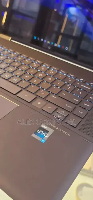 New Laptop HP Spectre 16GB Intel Core I7 SSD 1T