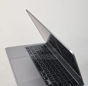 Photo - New Laptop Apple MacBook Pro 2022 M2 8GB Apple M2 SSD 256GB