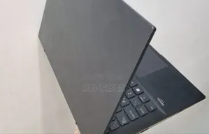 New Laptop Asus ZenBook UX31LA 16GB AMD Ryzen 7 SSD 512GB