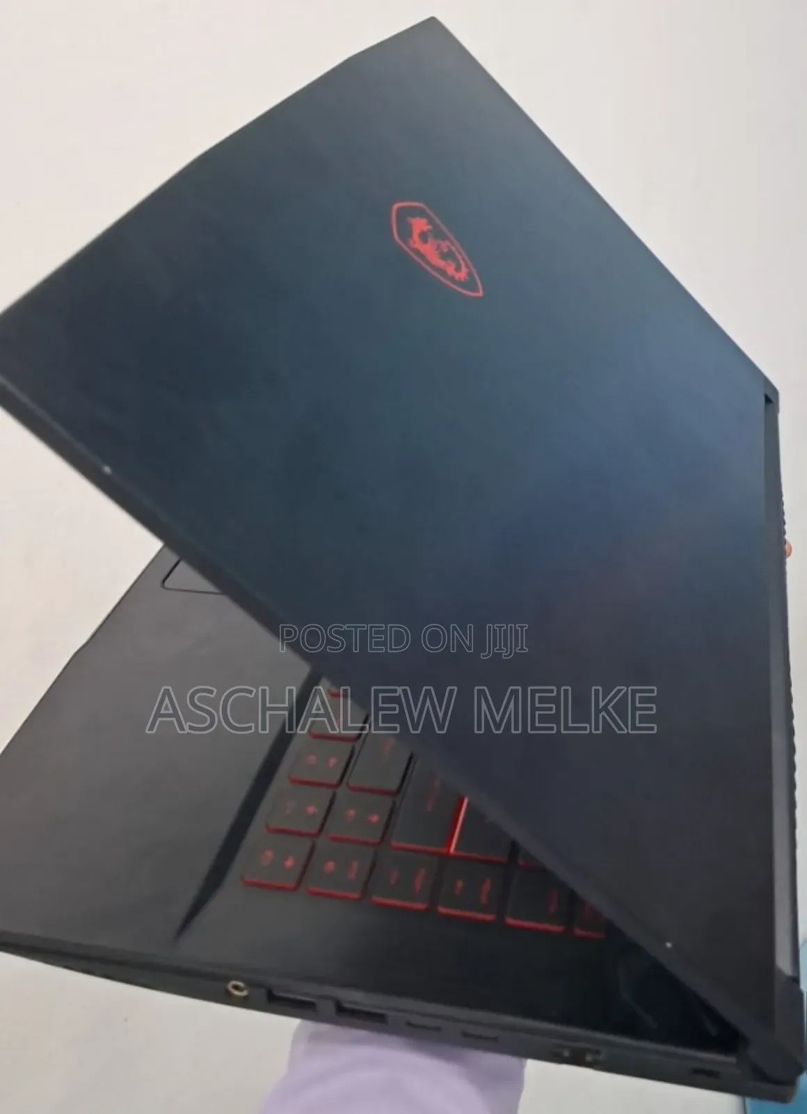 New Laptop MSI WE63 8SJ 16GB Intel Core I7 HDD+SSD 512GB