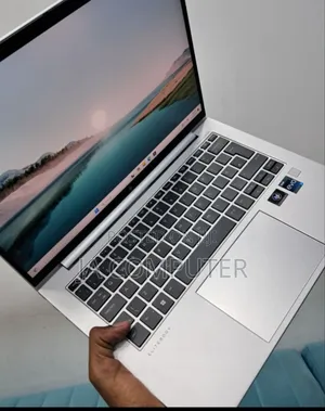 New Laptop HP EliteBook 840 G9 16GB Intel Core I7 SSD 512GB