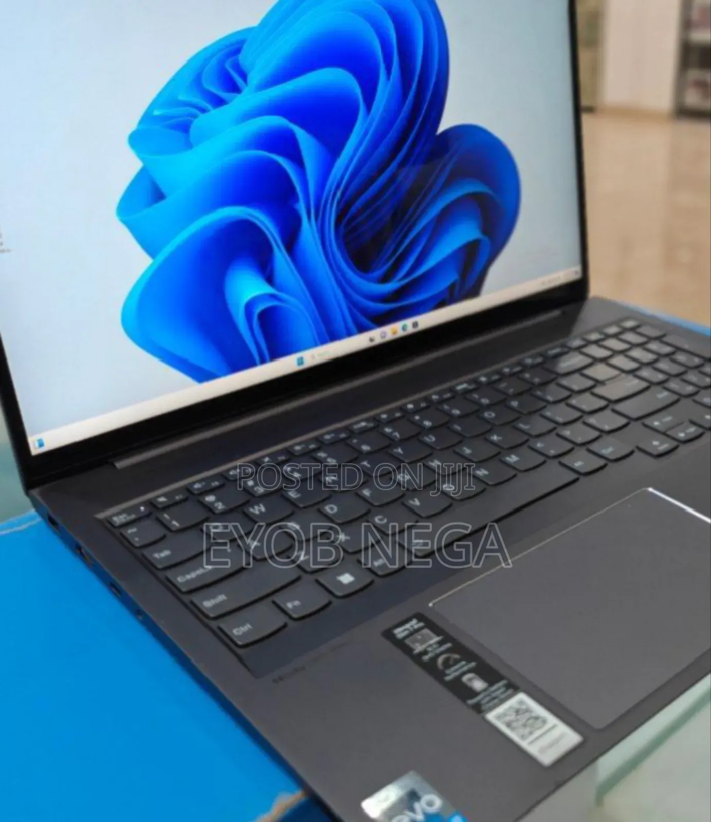 New Laptop Lenovo 32GB Intel Core I7 SSD 1T