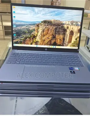 New Laptop HP Stream Notebook 16GB Intel Core I5 SSD 512GB