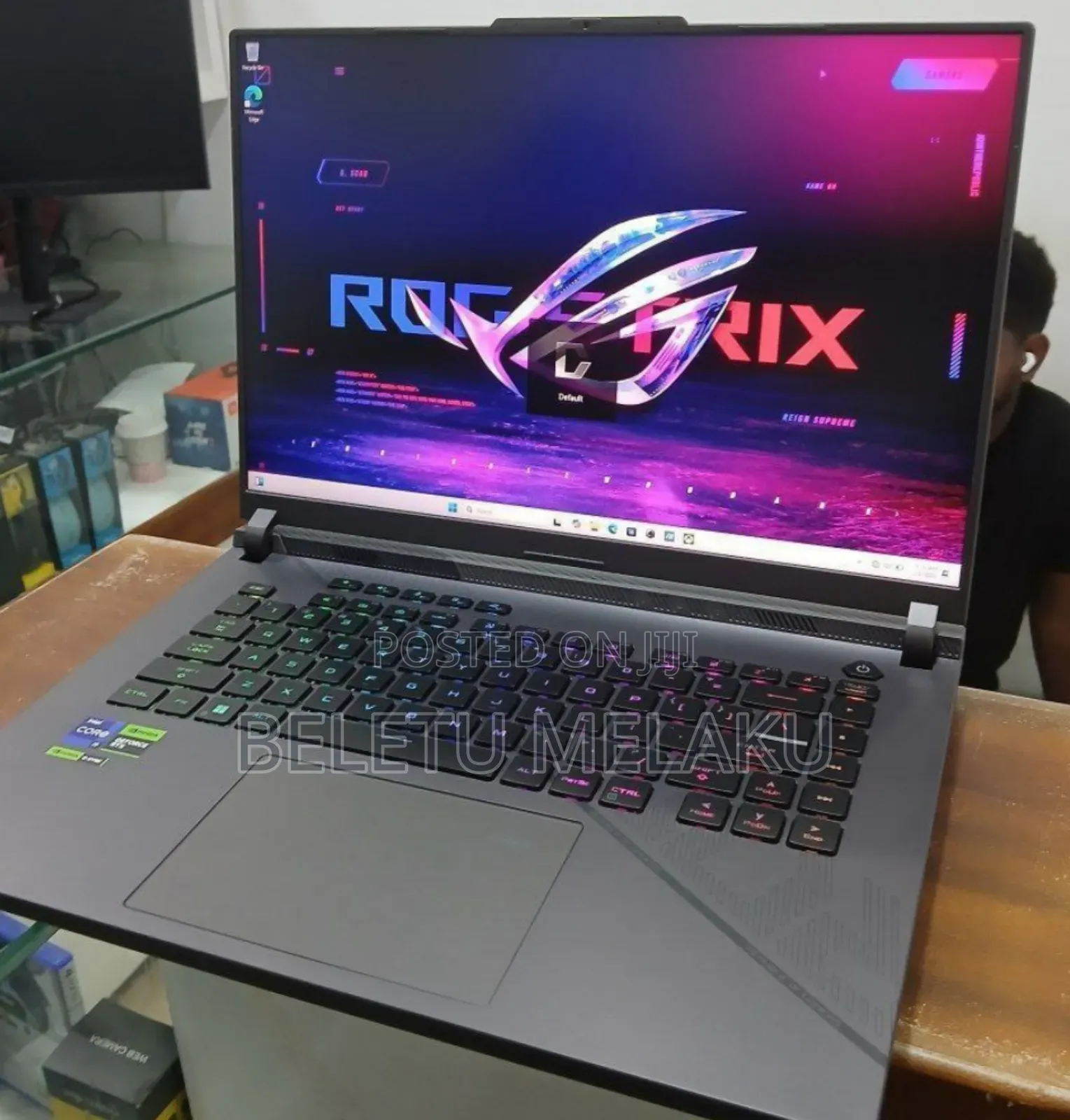 New Laptop Asus ROG Strix G15 16GB Intel Core I9 SSD 1T