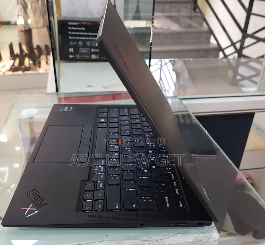 New Laptop Lenovo ThinkPad X1 Carbon 16GB Intel Core I5 SSD 512GB