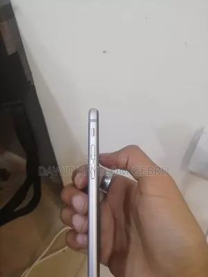 Apple iPhone 6s 64 GB Silver