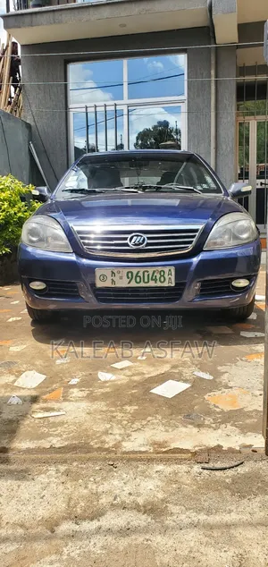 Photo - Lifan 520 2012 Blue