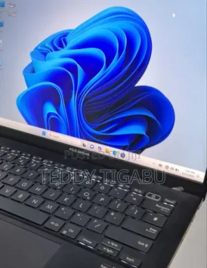 New Laptop Asus ZenBook UX31E 16GB AMD Ryzen 7 SSD 512GB