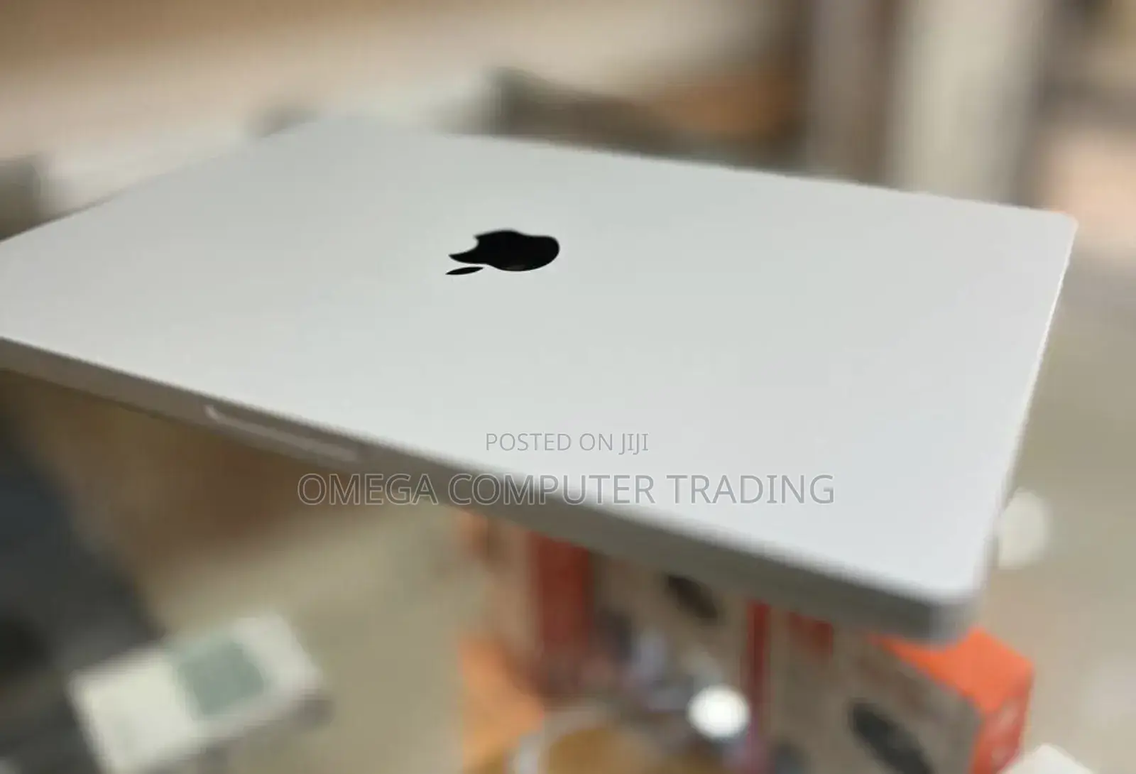 New Laptop Apple MacBook Pro 2020 M1 16GB Apple M1 Pro SSD 512GB