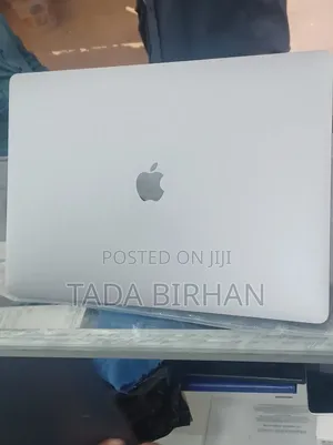 New Laptop Apple MacBook 2019 18GB Intel Core I9 SSD 1T