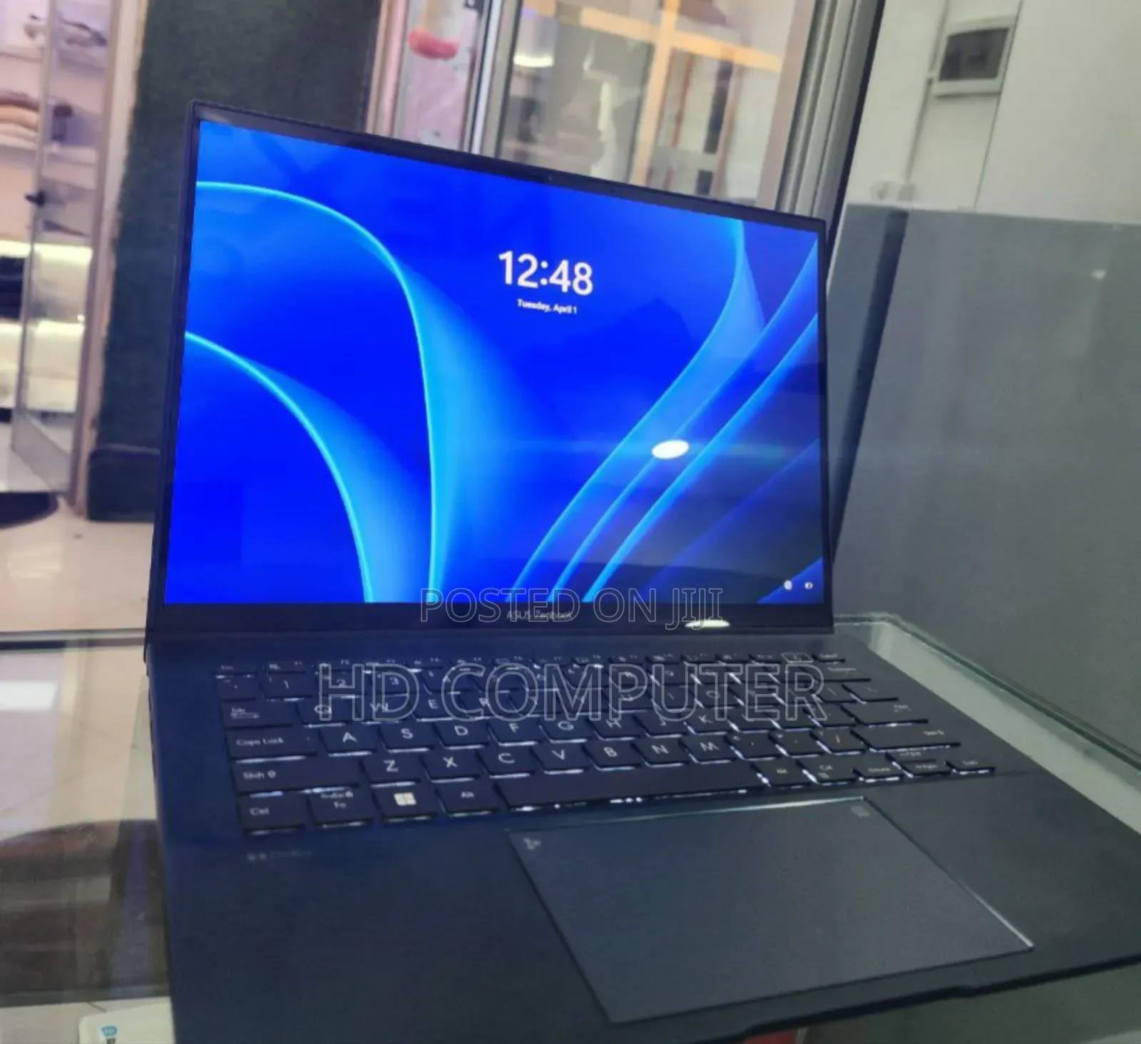 New Laptop Asus ZenBook UX302LG 16GB Intel Core I7 SSD 512GB