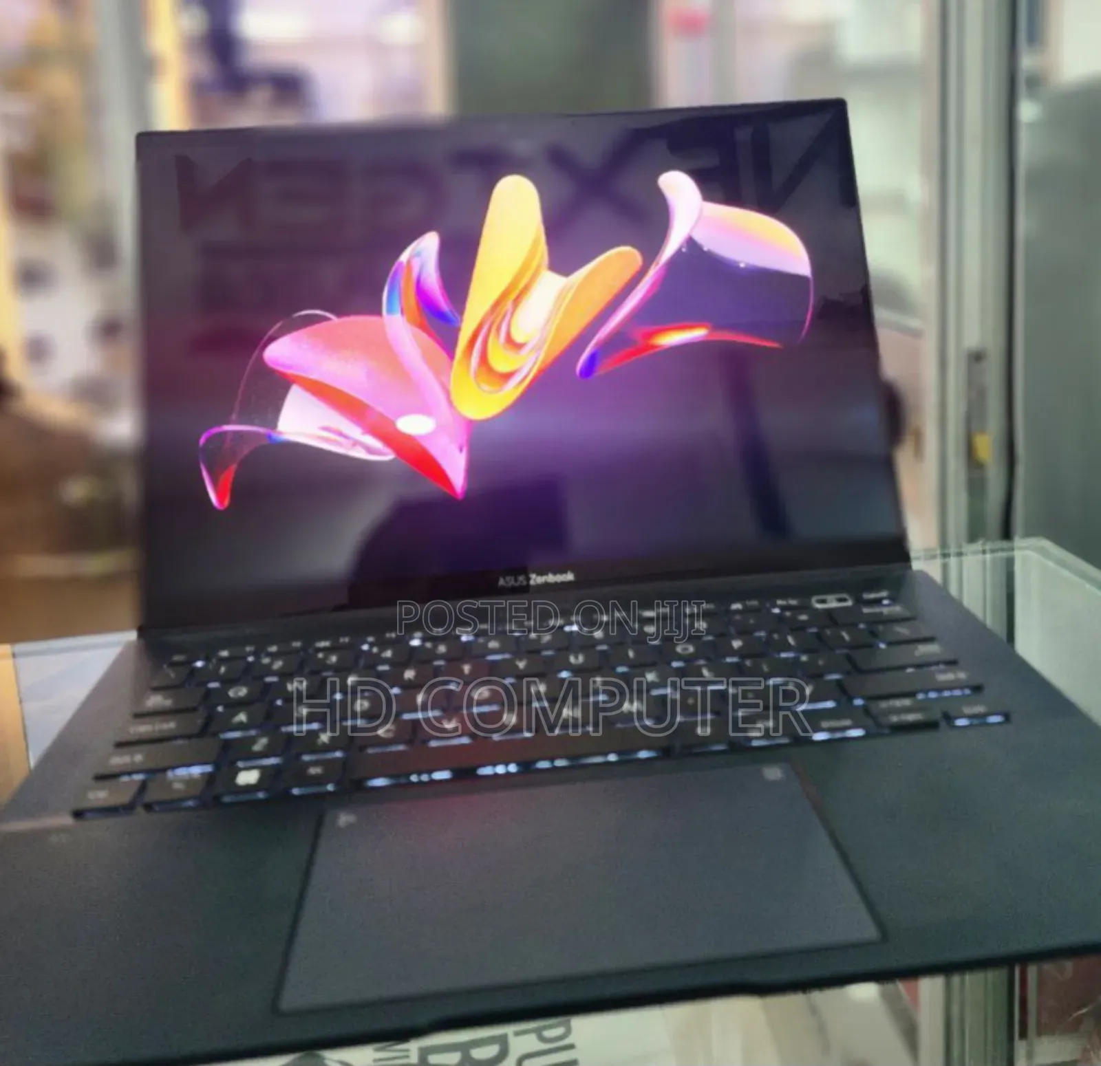 New Laptop Asus ZenBook UX302LG 16GB Intel Core I7 SSD 512GB