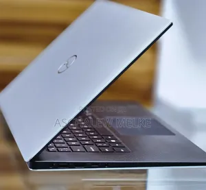 Photo - New Laptop Dell XPS 15 16GB Intel Core I7 SSD 512GB