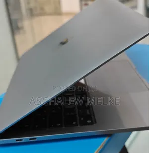 New Laptop Apple MacBook Pro 2022 M2 8GB Apple M2 SSD 256GB