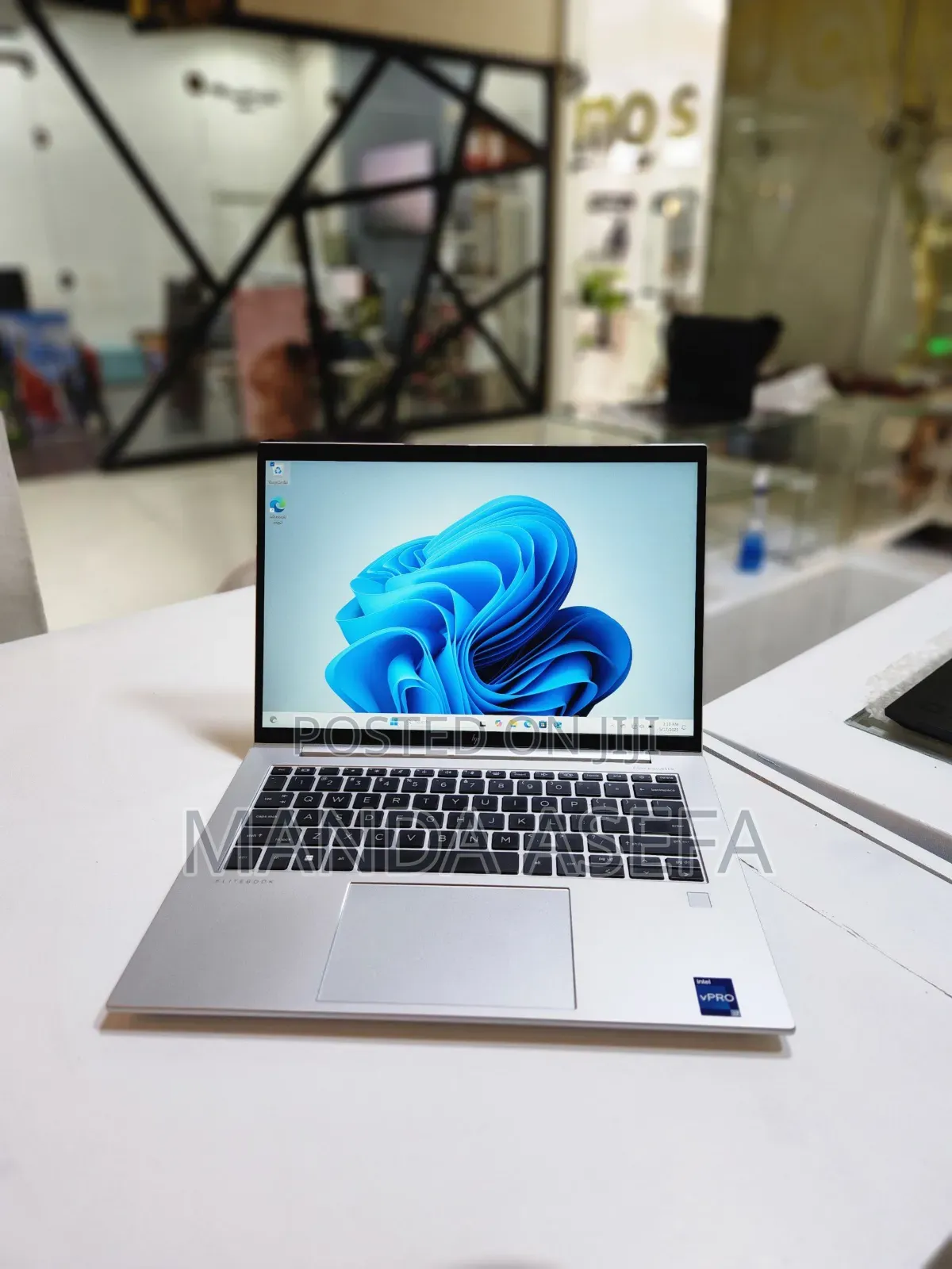 New Laptop HP EliteBook 840 10 16GB Intel Core i5 SSD 512GB