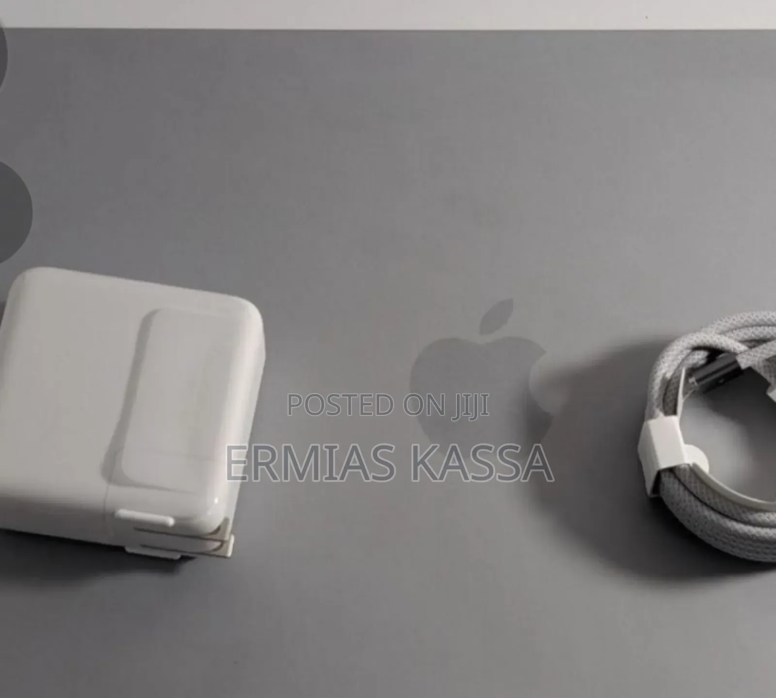 New Laptop Apple MacBook Pro 2023 M3 14-Inch 8GB Apple M3 SSD 512GB