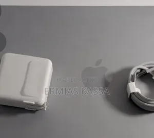 New Laptop Apple MacBook Pro 2023 M3 14-Inch 8GB Apple M3 SSD 512GB