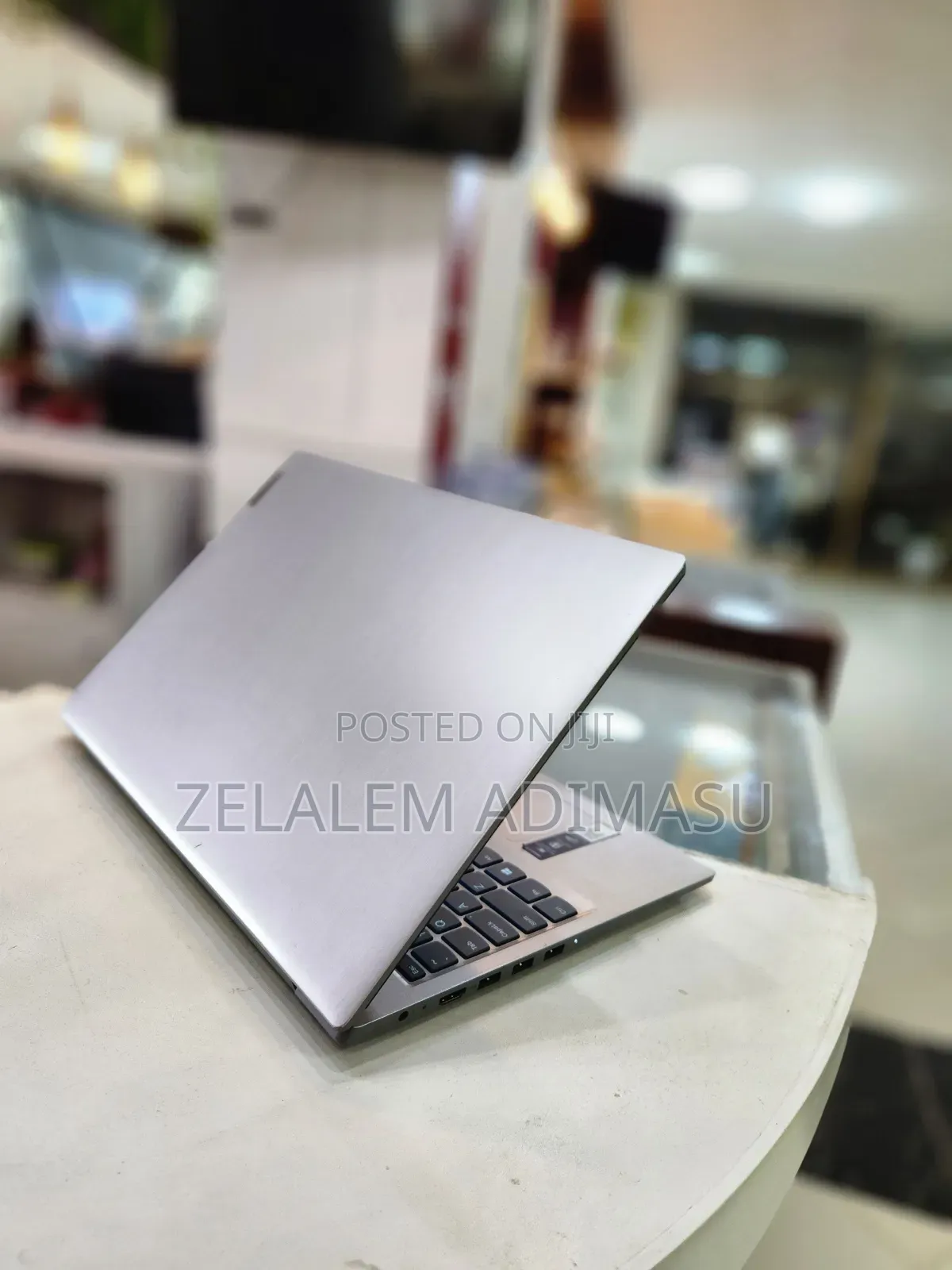 New Laptop Lenovo Ideapad 3 8GB Intel Core I3 SSD 256GB