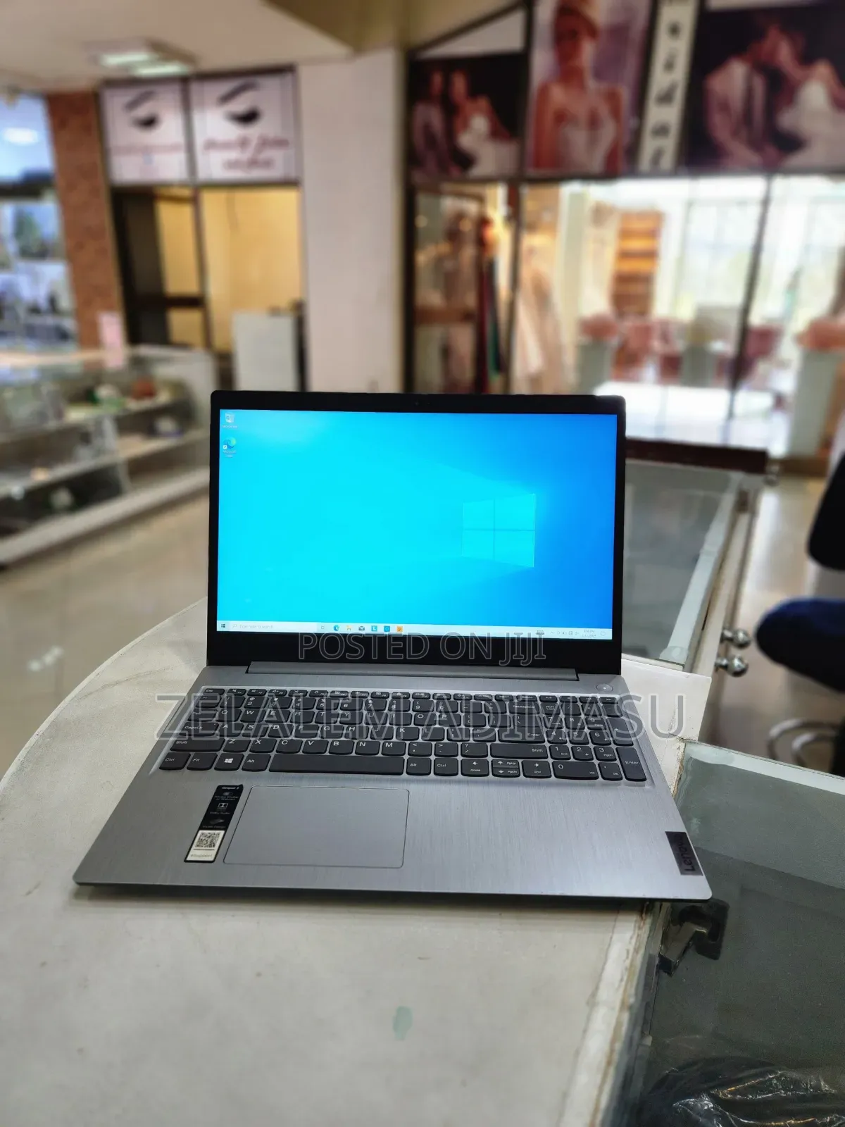 New Laptop Lenovo Ideapad 3 8GB Intel Core I3 SSD 256GB