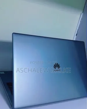 New Laptop Huawei MateBook 13 WRT-W19E 8GB Intel Core I5 SSD 256GB