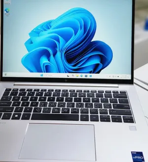 New Laptop HP EliteBook 840 10 16GB Intel Core I7 SSD 1T