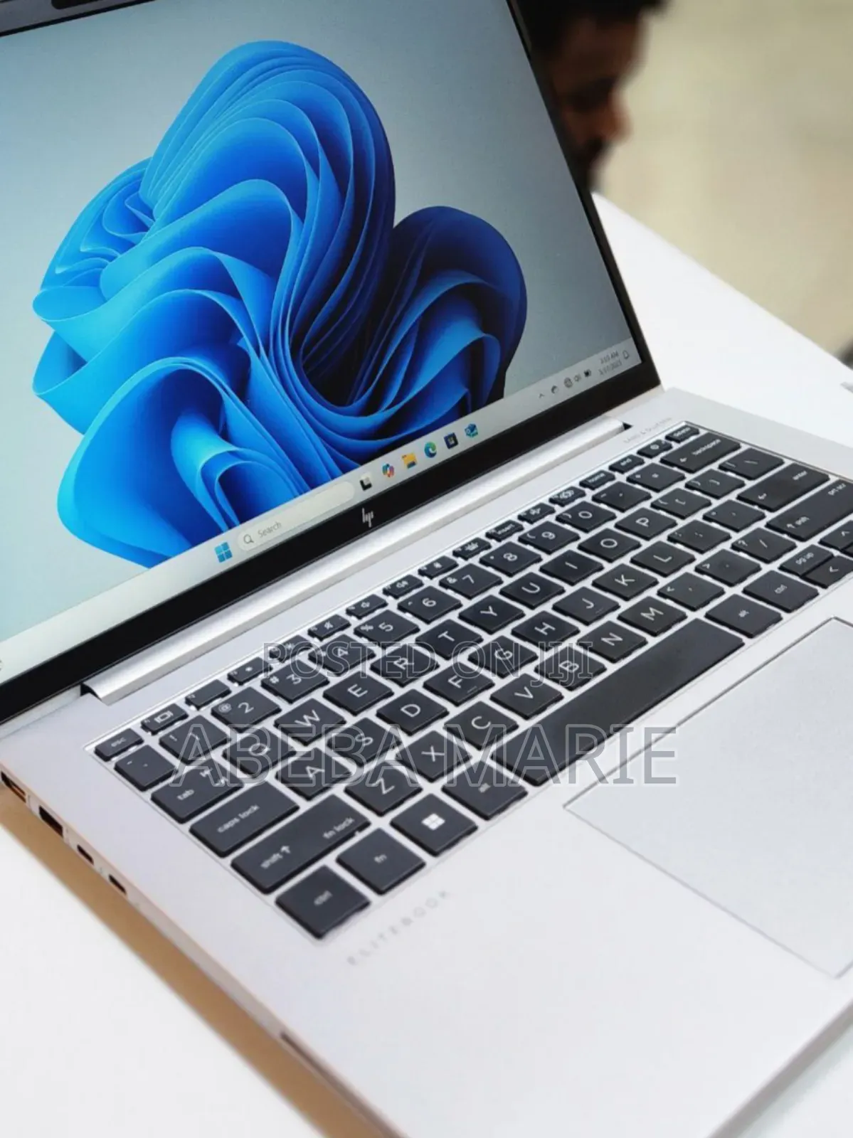 New Laptop HP EliteBook 840 10 16GB Intel Core I7 SSD 1T