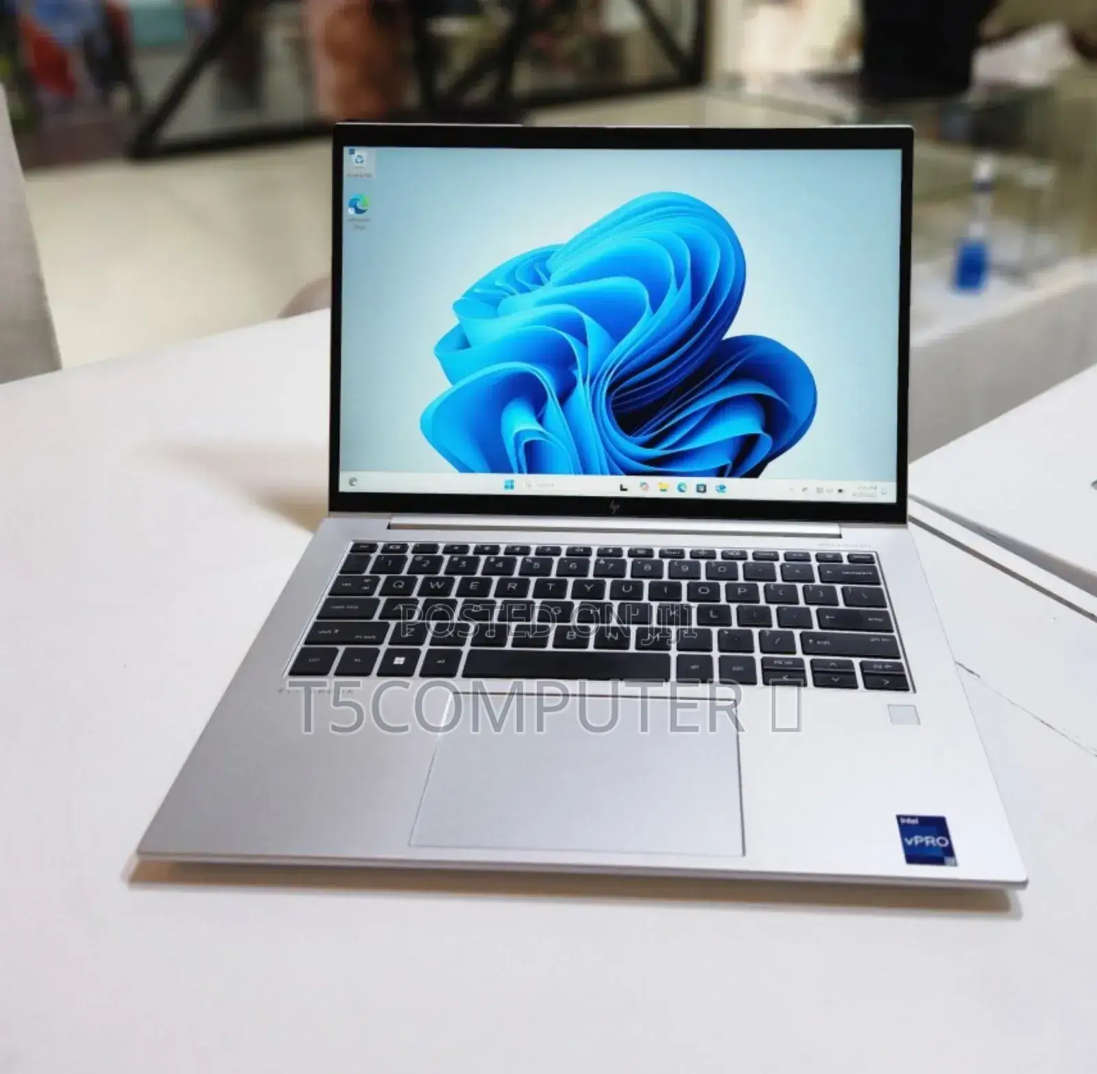 New Laptop HP EliteBook 840 10 16GB Intel Core I7 SSD 512GB