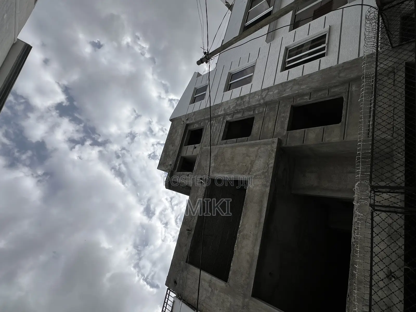 5bdrm Townhouse/Terrace in Haile Garment, Nifas Silk-Lafto for sale