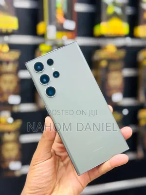 Photo - Samsung Galaxy S23 Ultra 256 GB