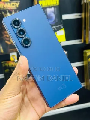 New Samsung Galaxy Z Fold6 256 GB White