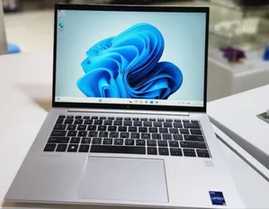 New Laptop HP EliteBook 840 10 16GB Intel Core I7 SSD 512GB