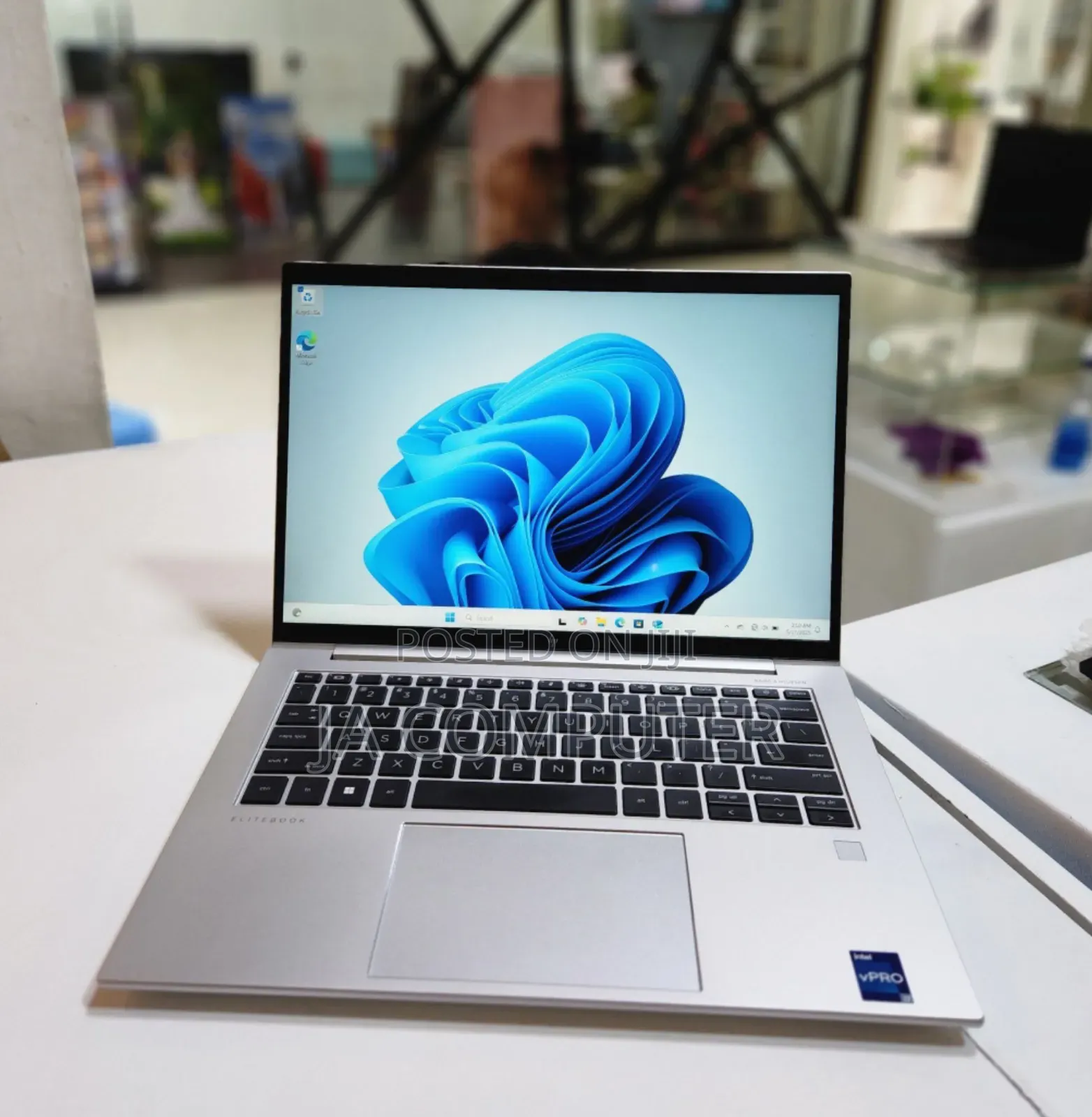 New Laptop HP EliteBook 840 16GB Intel Core I7 SSD 512GB