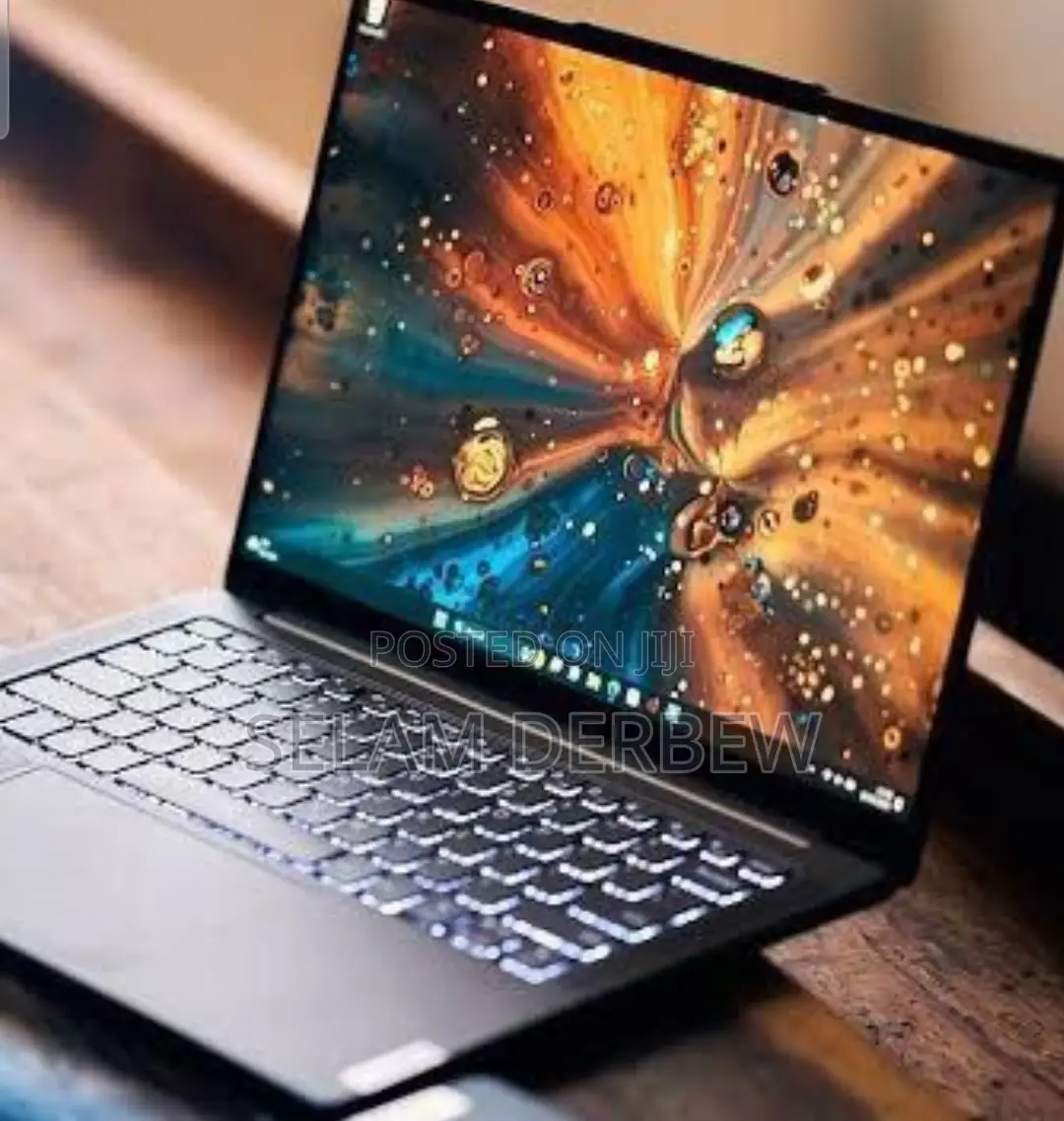 New Laptop Lenovo Yoga 7i 4GB Intel Core I7 SSD 1T