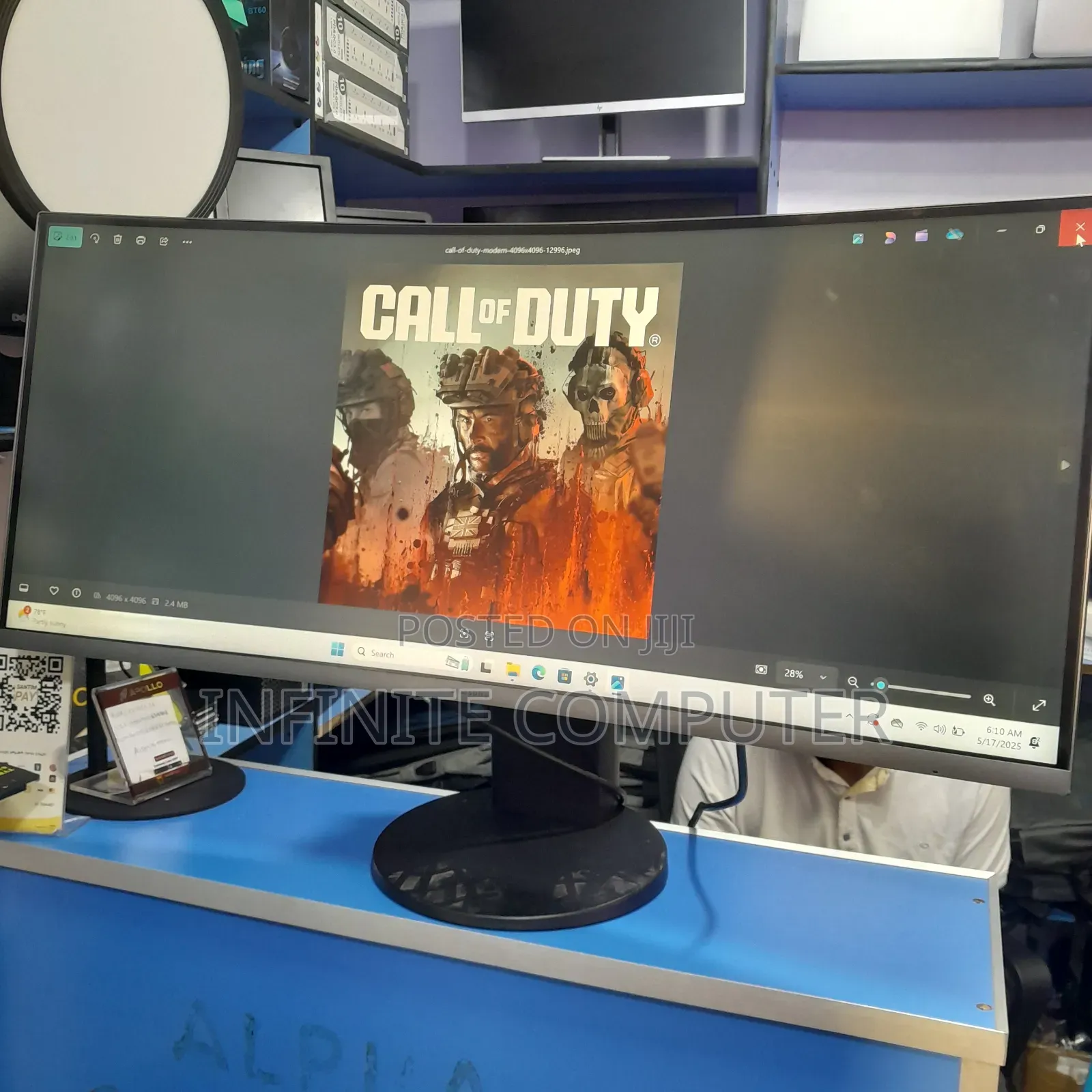 32" Curve Samsung Monitor