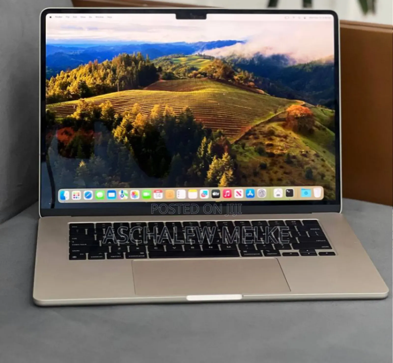 New Laptop Apple MacBook Air 2022 M2 8GB Apple M2 SSD 256GB