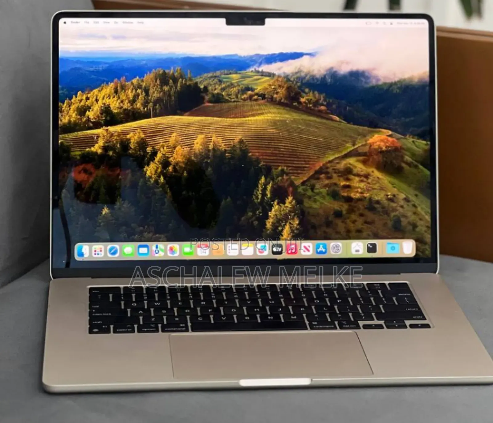 New Laptop Apple MacBook Air 2022 M2 8GB Apple M2 SSD 256GB