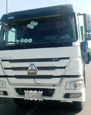 Photo - Sino Truck ከነተሳቢው •2021 •a-14 •ባንክ 3,500,000