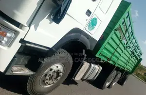 Sino Truck ከነተሳቢው •2021 •a-14 •ባንክ 3,500,000