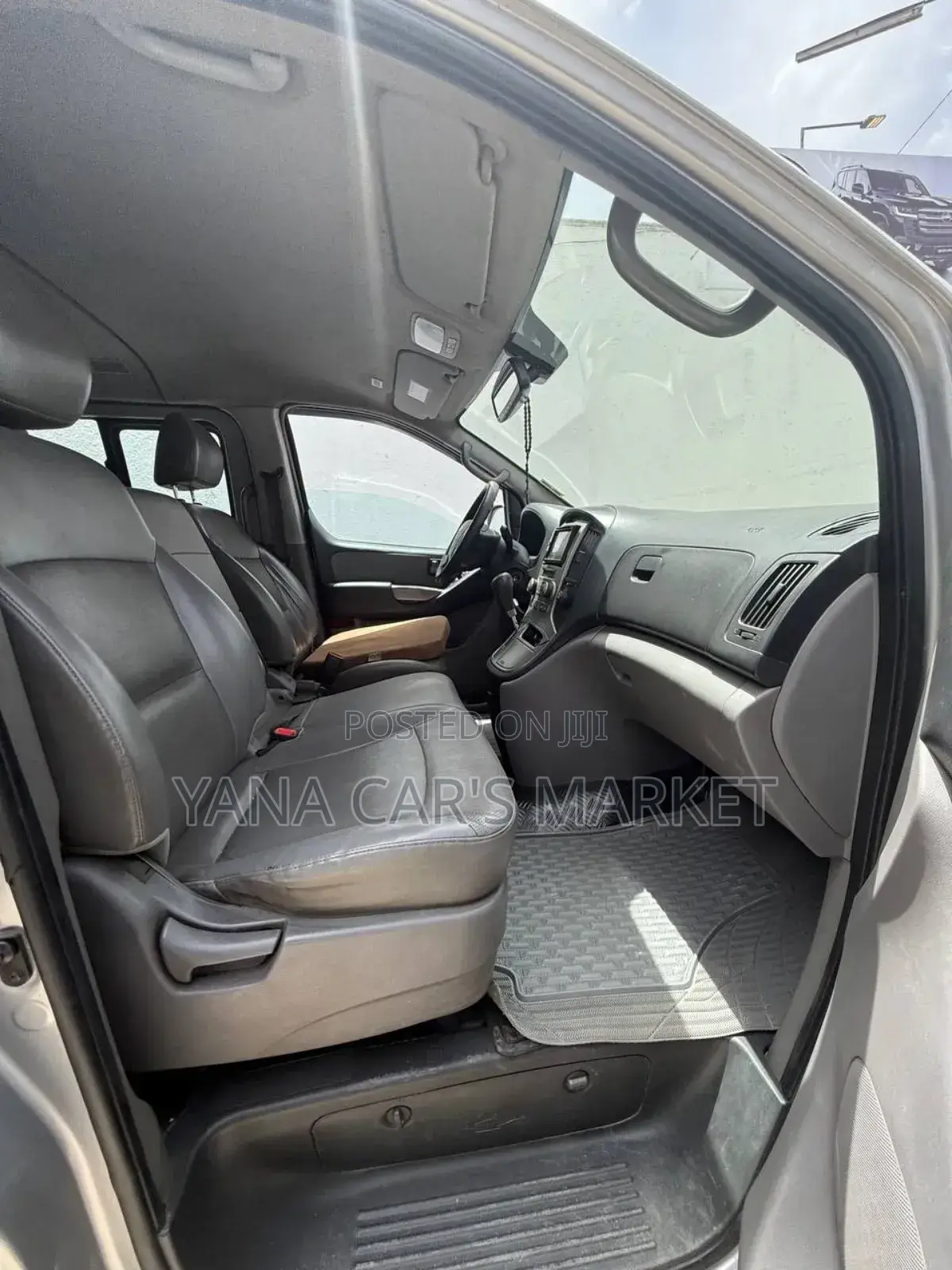 Hyundai Starex 2015 Gray