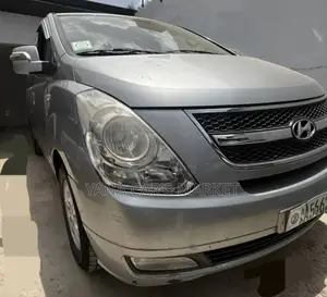 Hyundai Starex 2015 Gray