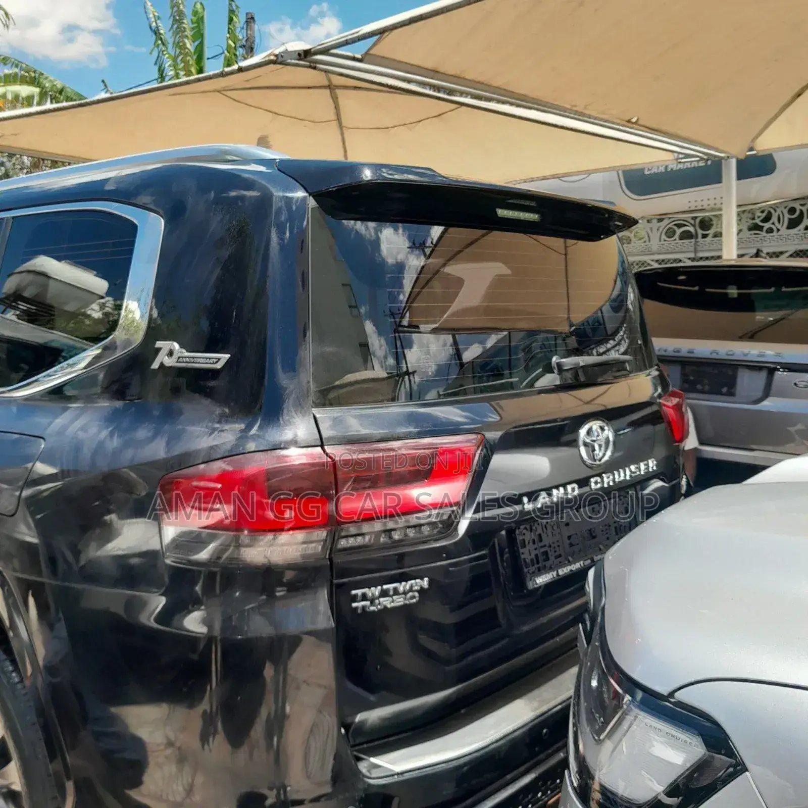 Toyota Land Cruiser 2022 Red