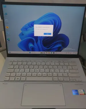 New Laptop Asus ZenBook UX31LA 16GB Intel Core I7 SSD 1T