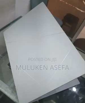 New Laptop Asus ZenBook UX31LA 16GB Intel Core I7 SSD 1T