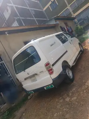 Photo - Toyota HiAce 2009 White