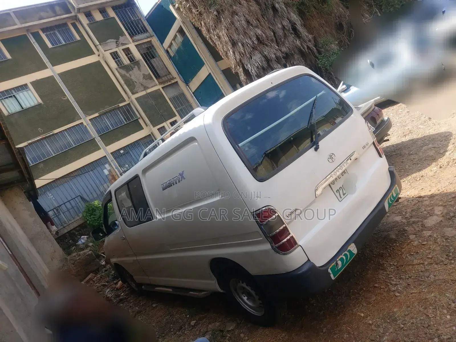 Toyota HiAce 2009 White