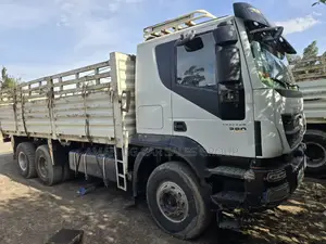 Photo - Trucker. Balatoli. Kenatesabi