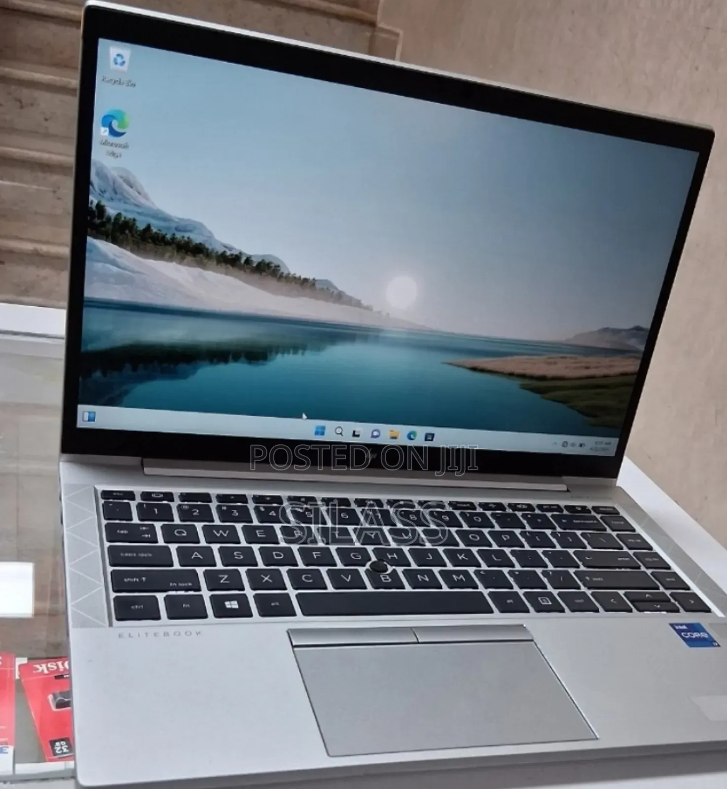 New Laptop HP EliteBook 840 G8 16GB Intel Core i7 SSD 512GB