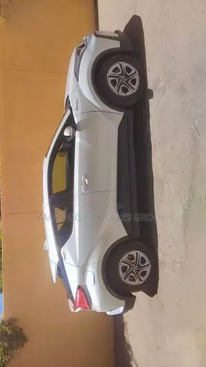 Toyota C-HR 2021 White