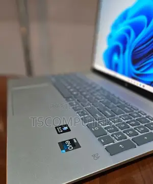 New Laptop HP 16GB Intel Core I7 SSD 1T
