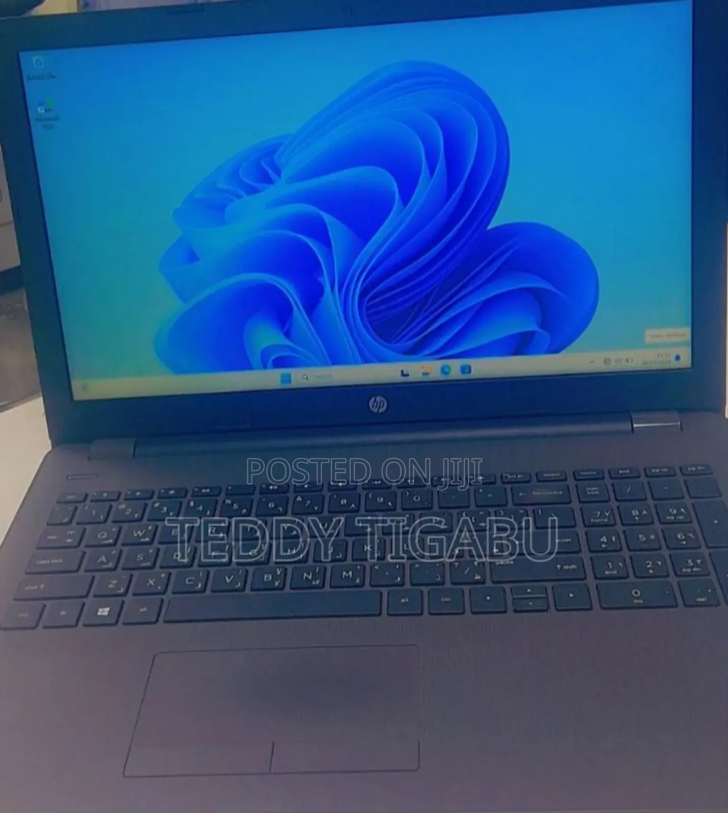 New Laptop HP 250 G6 4GB Intel Core I3 SSD 500GB